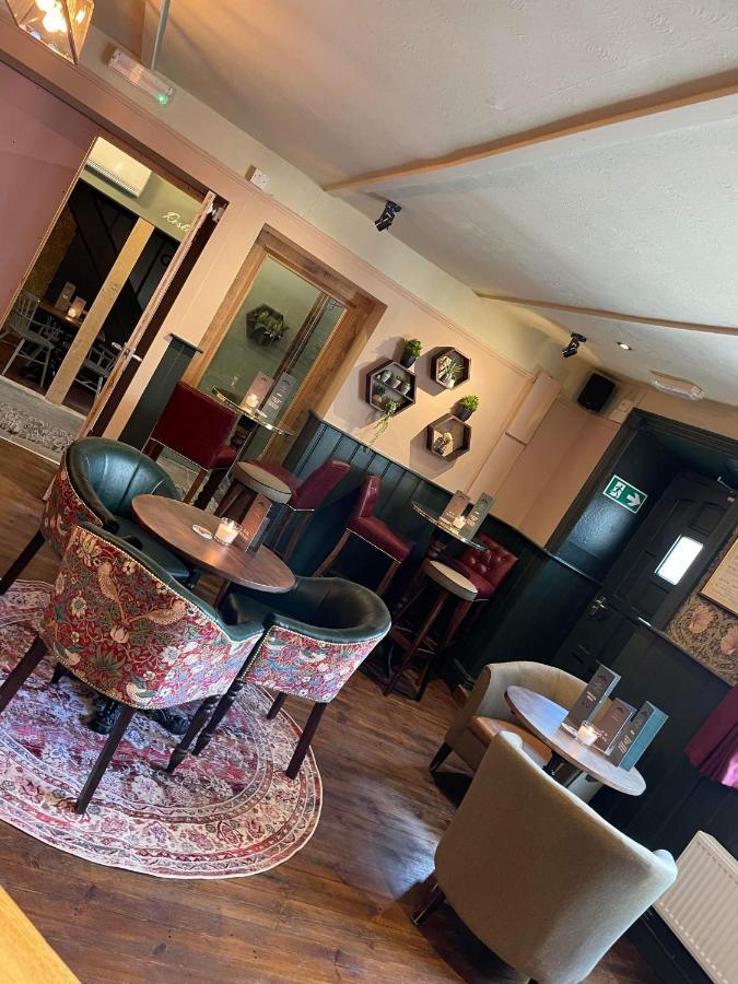 The Fountain Inn & Riverside Restaurant Okehampton Buitenkant foto