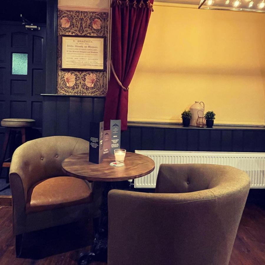 The Fountain Inn & Riverside Restaurant Okehampton Buitenkant foto